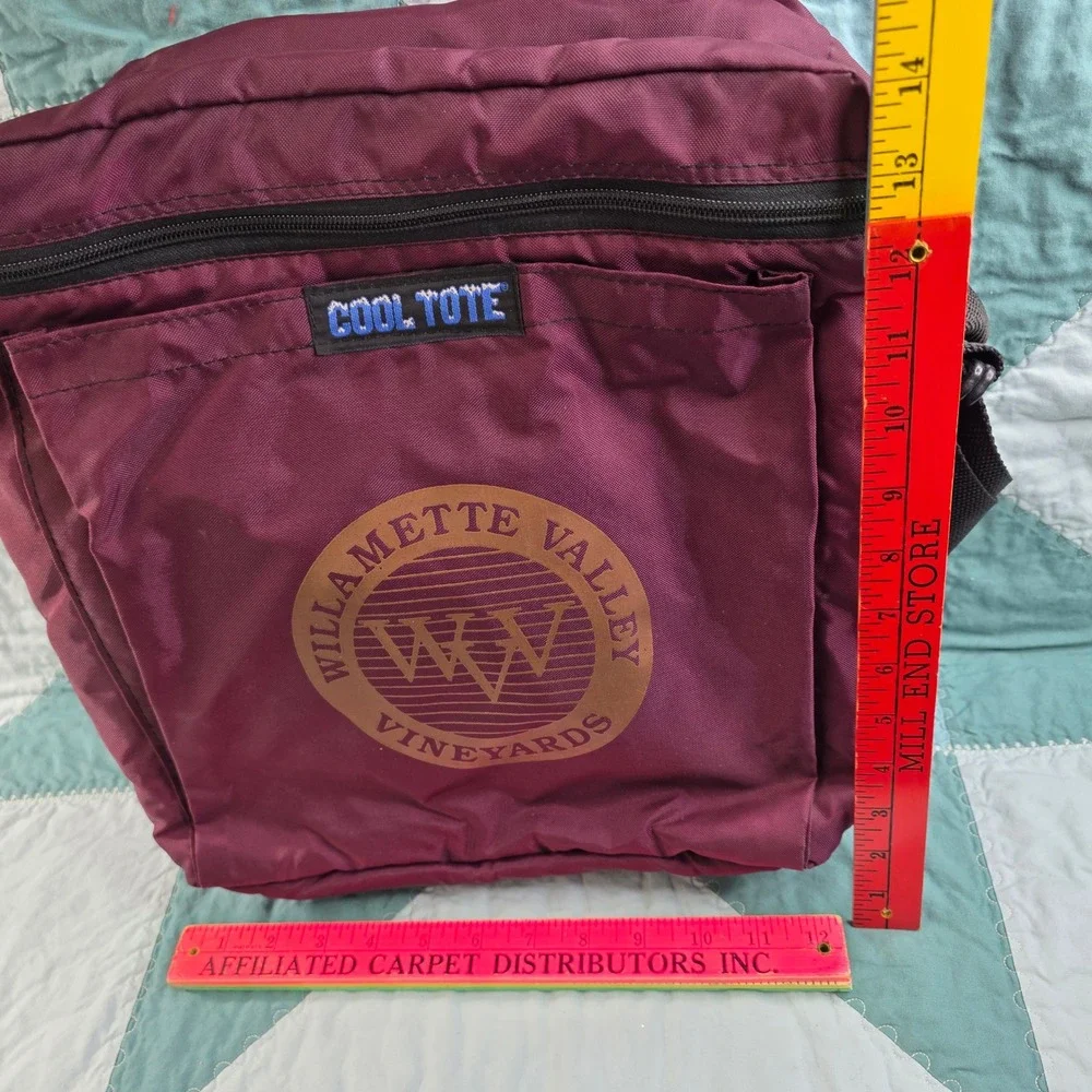 Willamette Valley Vineyards Cool Tote Insulated 6 Pack Wine Bag Burgundy Maroon